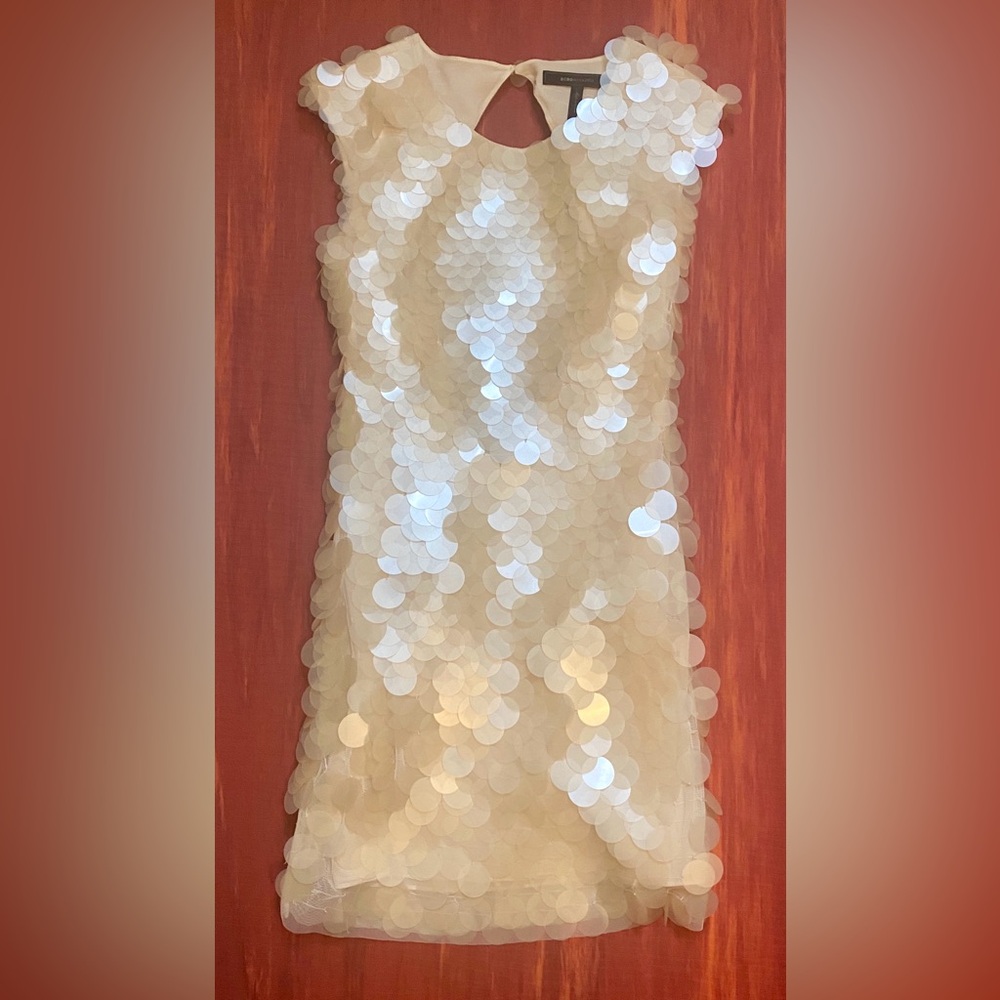 GORGEOUS! BCBGMaxAzria CHAMPAGNE Shimmer Mini Dress Sz 0